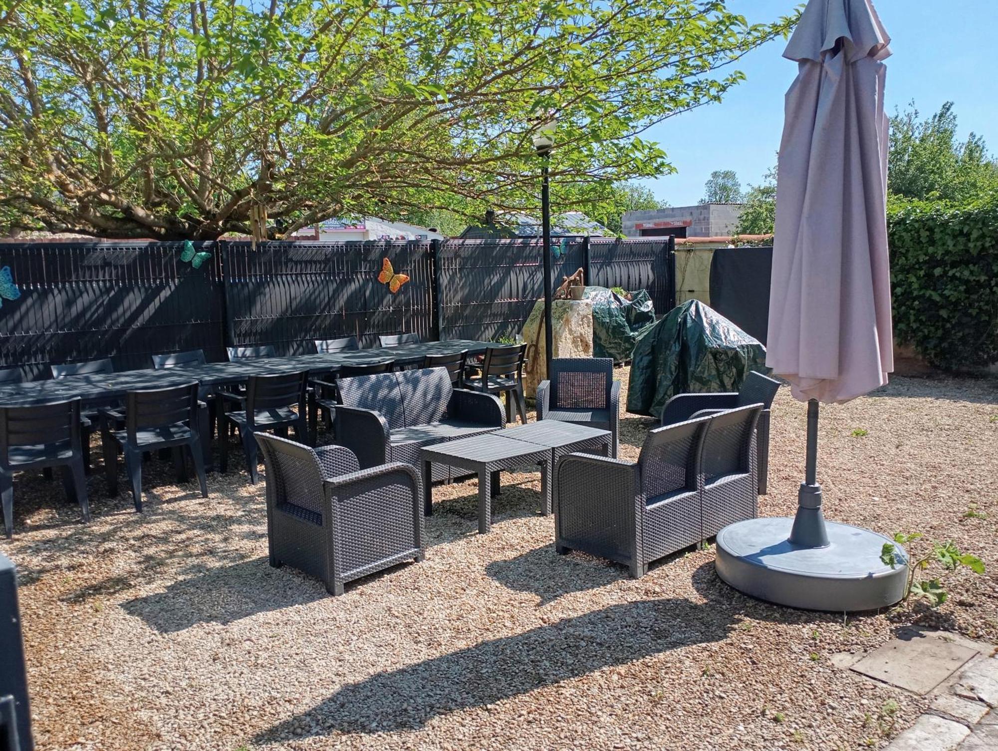 L'Entre Deux Vignes Bed & Breakfast Brizambourg ภายนอก รูปภาพ